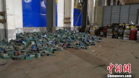 非法收購(gòu)點(diǎn)倉(cāng)庫(kù)。湖南公安供圖